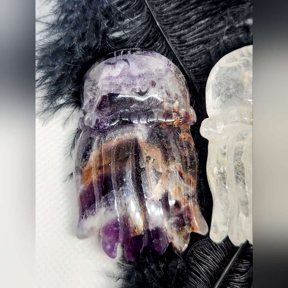 Genuine Crystal Jellyfish Carvings. Amethyst, Quartz, Fluorite - Picture 3 of 10
